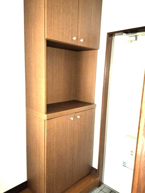 アルファメゾン二番館の収納|他号室の写真です。