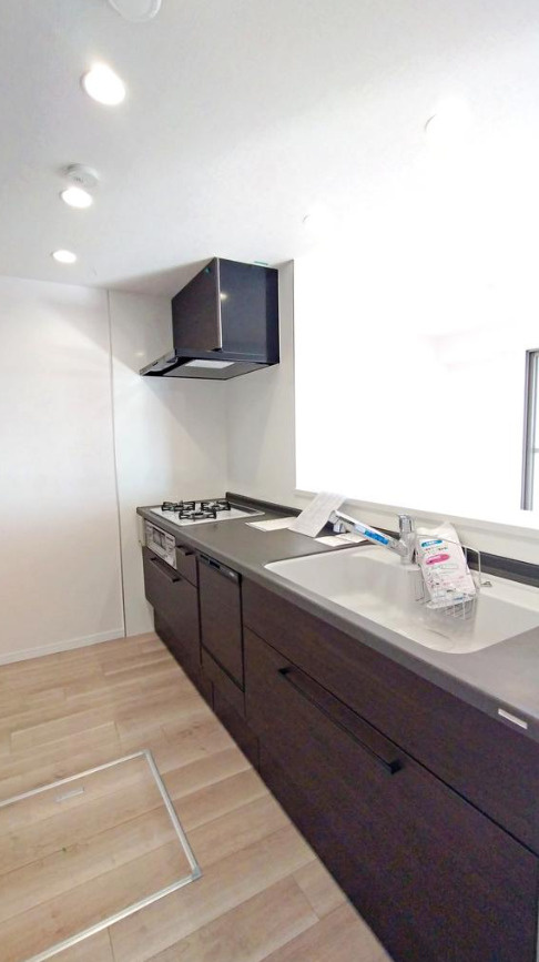 青葉台ガーデンハウス【仲介手数料無料】のキッチン