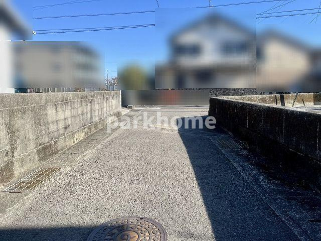 土佐市高岡町甲 5期1棟1 新築戸建ての前面道路含む現地写真|2026.1月中旬