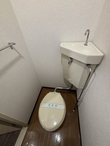 メゾン稲荷山のトイレ