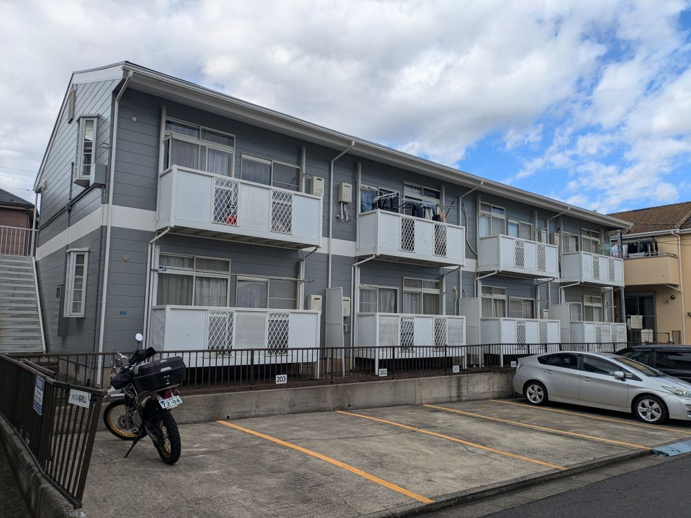 メゾン稲荷山の外観|外はこのようになっています