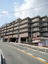 ヴェルビュ川西　4階の画像