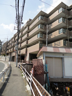 【外観】 | ヴェルビュ川西　4階