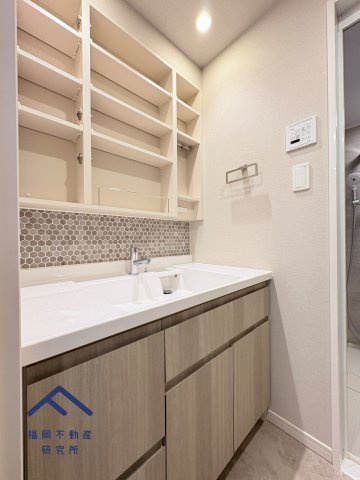 クリオ ラベルヴィ呉服町の独立洗面台