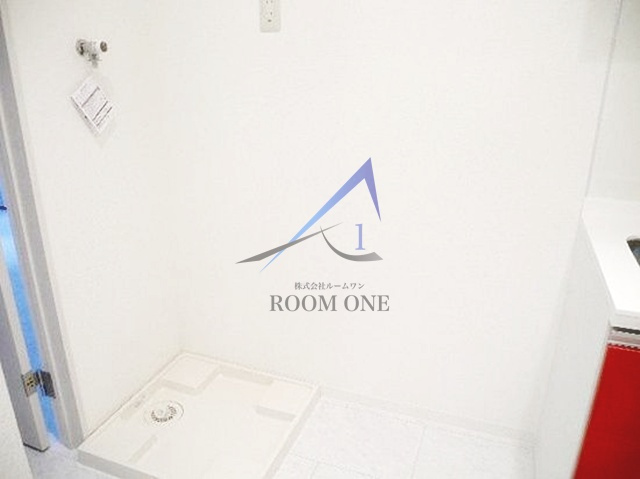 サンルージュ横浜の設備|洗濯機置き場です。