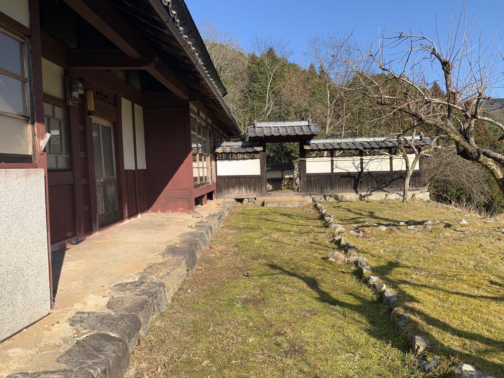 福知山市字田和の中古一戸建の庭