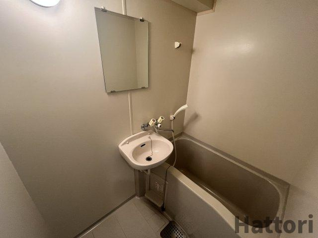 ロイヤルハイツ西淡路Ⅱの浴室