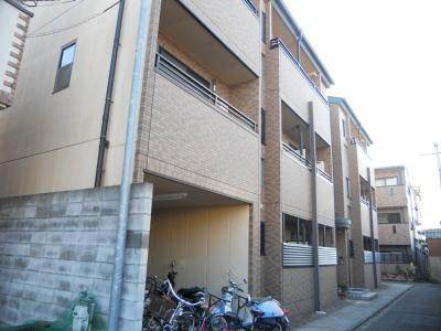 ポルトボヌールの外観