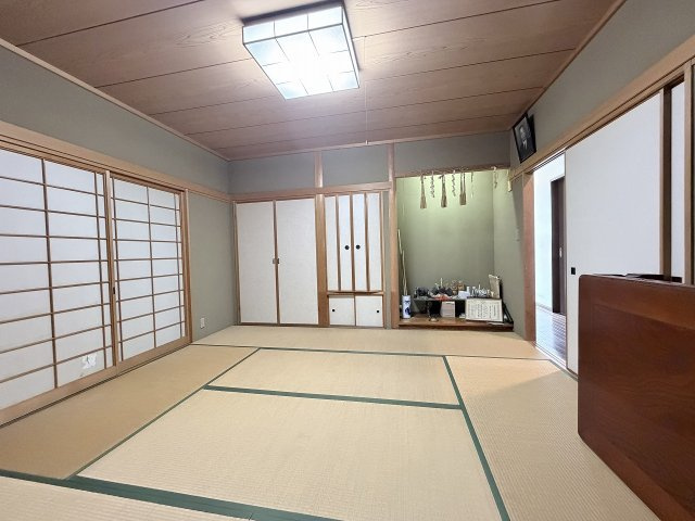 丹波市山南町小野尻の中古一戸建の和室|8帖