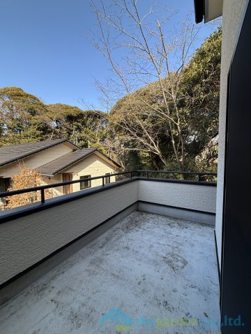 大磯町西小磯　中古戸建のバルコニー