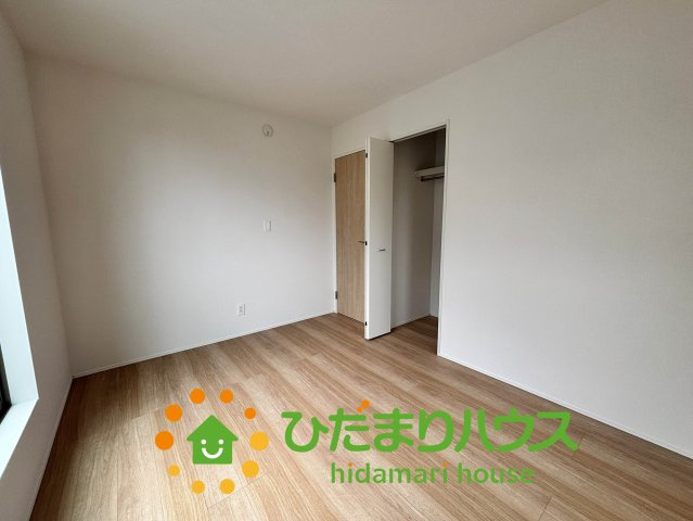 久喜市久喜東10期　新築一戸建て　08　グラファーレの収納