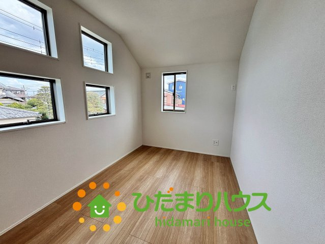 久喜市久喜東10期　新築一戸建て　08　グラファーレの子供部屋