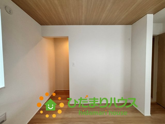 久喜市久喜東10期　新築一戸建て　08　グラファーレの収納