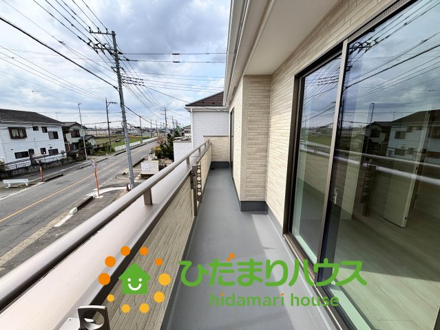 久喜市久喜東10期　新築一戸建て　09　グラファーレのバルコニー