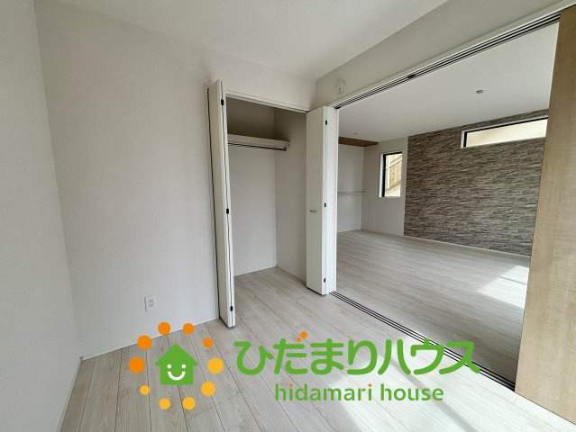 久喜市久喜東10期　新築一戸建て　09　グラファーレの収納