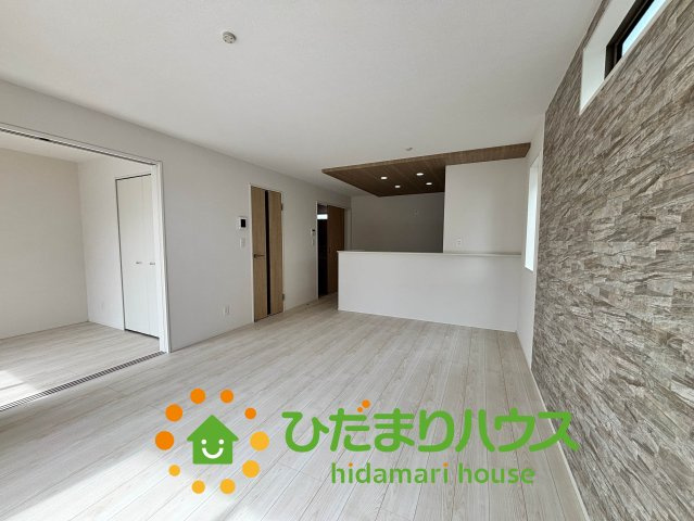 久喜市久喜東10期　新築一戸建て　09　グラファーレのキッチン