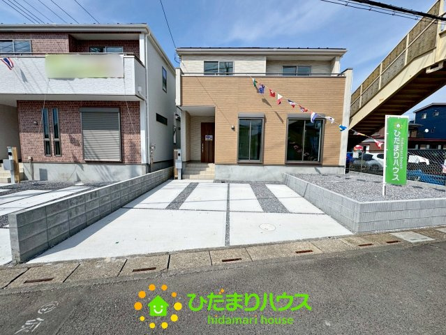 久喜市久喜東10期　新築一戸建て　09　グラファーレの駐車場