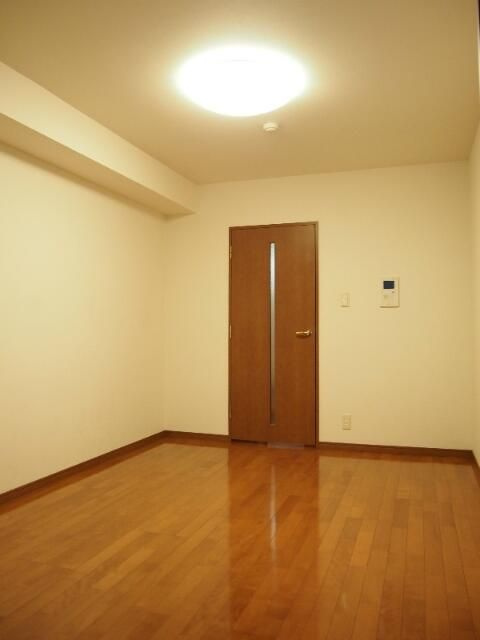 ルーブル早稲田六番館の寝室