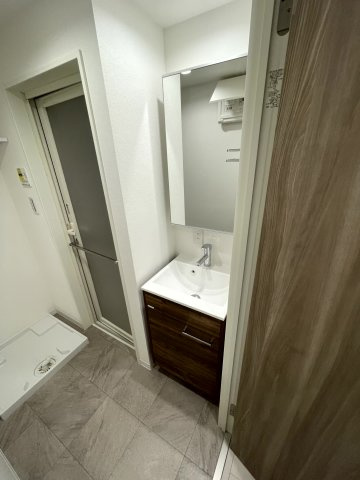 aLATO OyamaⅡの洗面所