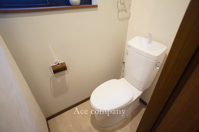 【トイレ】 | 東大阪市御厨栄町2丁目 | トイレは1階と2階の2ヶ所に完備♪こちらは1階のトイレ新調です☆