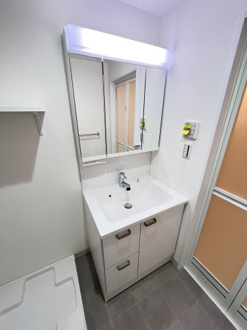 大阪市都島区内代町２丁目の賃貸マンションの独立洗面台