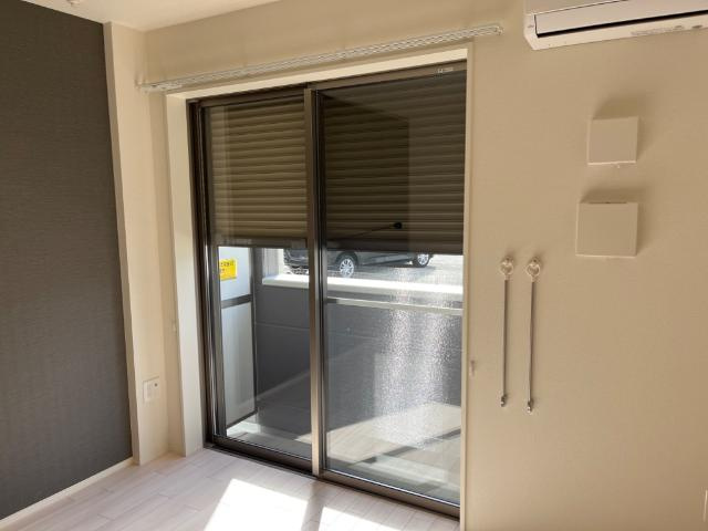 ヴィラ・ソレイユ　Ａ　の内装|窓シャッター（イメージ）