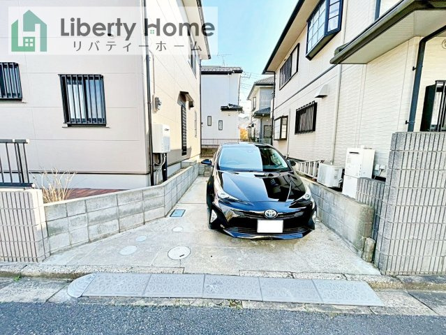 取手市新取手5丁目　中古戸建の駐車場