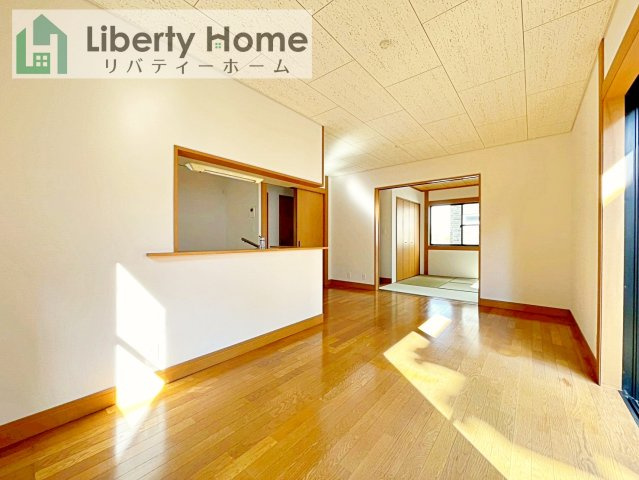 取手市新取手5丁目　中古戸建の居間・リビング