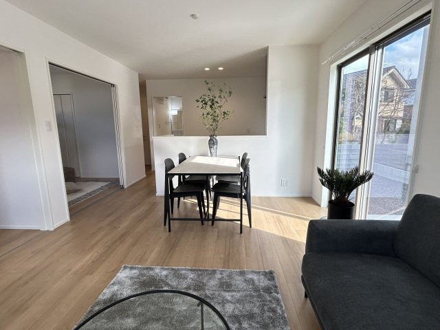 徳島市丈六町丈領建売①の居間・リビング