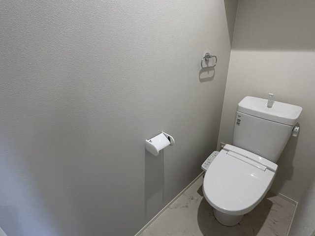 徳島市丈六町丈領建売①のトイレ