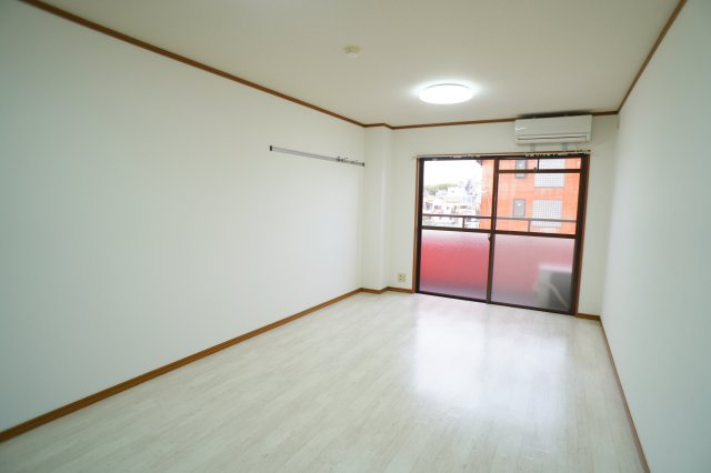 リヴェールＹの居間・リビング