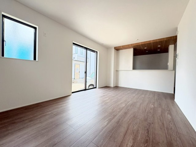 【居間・リビング】 | 最終1棟！立川市柏町4丁目　新築戸建　【全8棟】