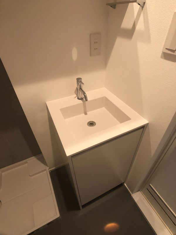 Fullea梅丘の独立洗面台