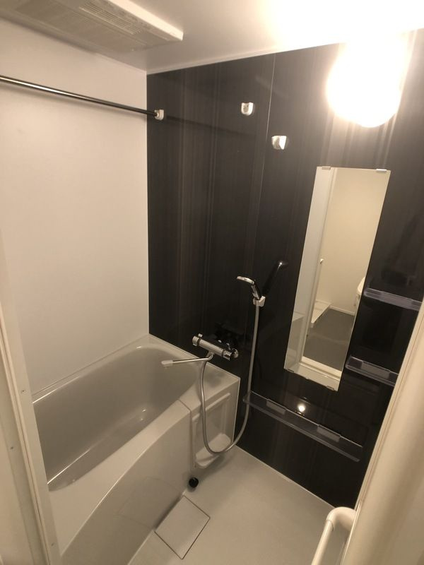 Fullea梅丘の浴室