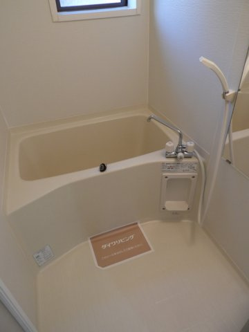 クラウディア　B棟の浴室