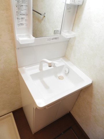 クラウディア　B棟の洗面所