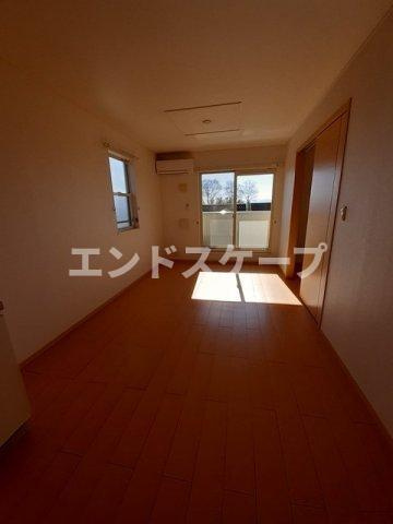 リヴィエールⅣＡの居間・リビング|高崎、前橋のお部屋探しはエンドスケープまで！お客様の理想お聞かせ下さい♪