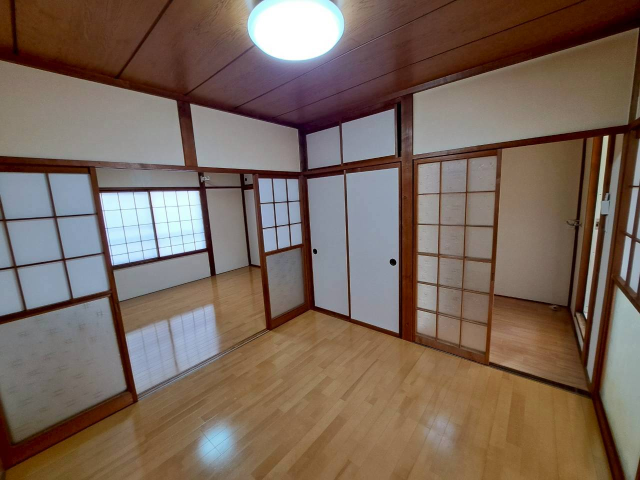 新潟市中央区女池３丁目のアパートの内装