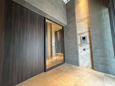 【エントランス】 | コンツェルトスクエアガーデン