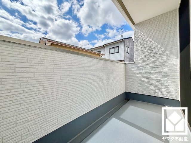 伏見区羽束師鴨川町　12号地の外観