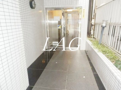 【エントランス】 | アズール上野 | エントランスです。