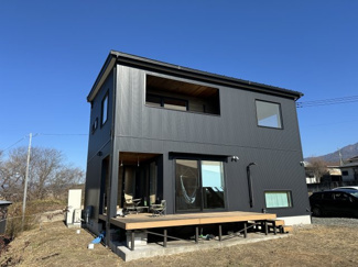 【外観】 | 【北杜市明野町上手】南アルプス等の山並みが望める築浅物件