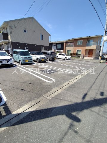 ＨＩＢＡＲＩの駐車場|駐車場完備です