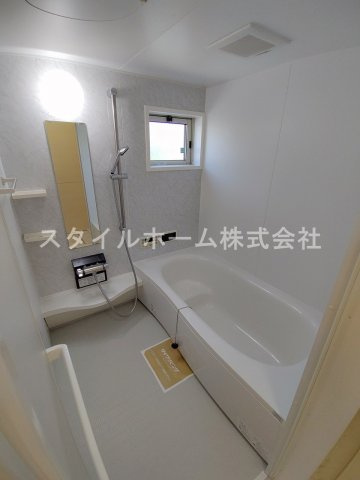 ＨＩＢＡＲＩの浴室|イメージ写真