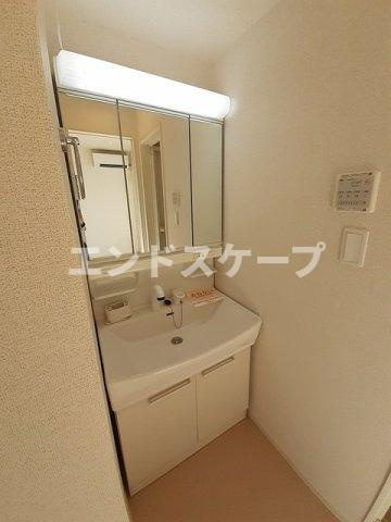 ネオ　ファミールの洗面所|高崎、前橋のお部屋探しはエンドスケープまで！お客様の理想お聞かせ下さい♪