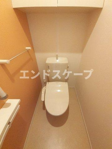 ネオ　ファミールのトイレ|高崎、前橋のお部屋探しはエンドスケープまで！お客様の理想お聞かせ下さい♪