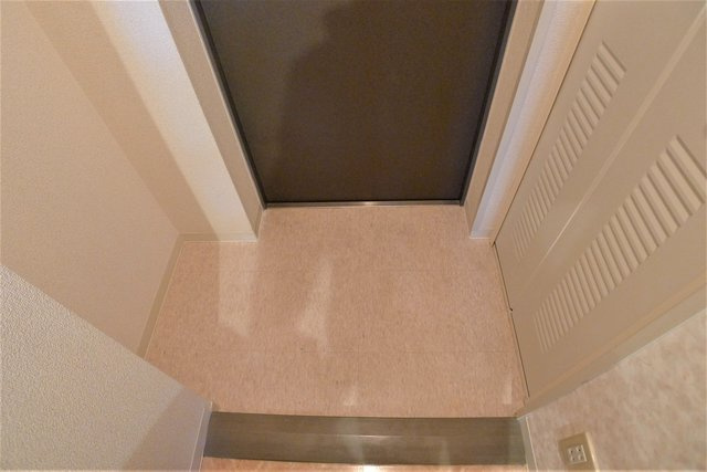 Ｕ－ＨＯＵＳＥ南柏の玄関|同タイプ別部屋写真使用。