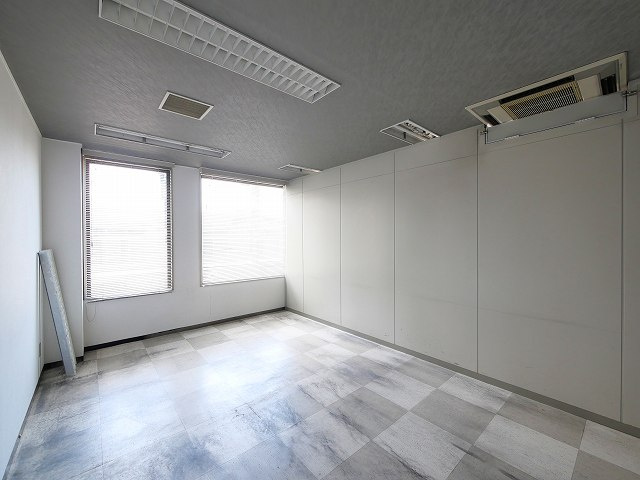 幸福相互富雄松本ビルの内装