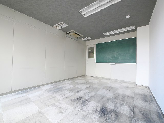 幸福相互富雄松本ビルの内装