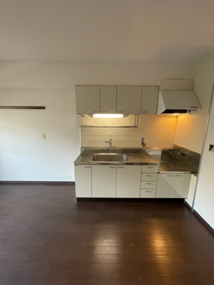 【キッチン】 | メゾンドーム三軒家 仲介手数料無料